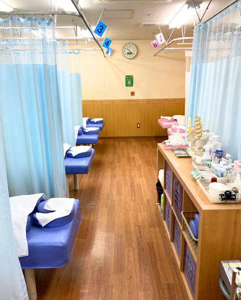 まるこ鍼灸接骨院